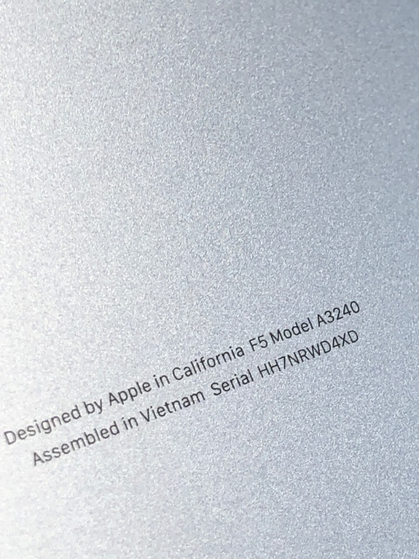 View 5 of **POWERS ON BUT IS LOCKED ON SOMEONE ACCOUNT** Apple MacBook Air 13" M4 Laptop