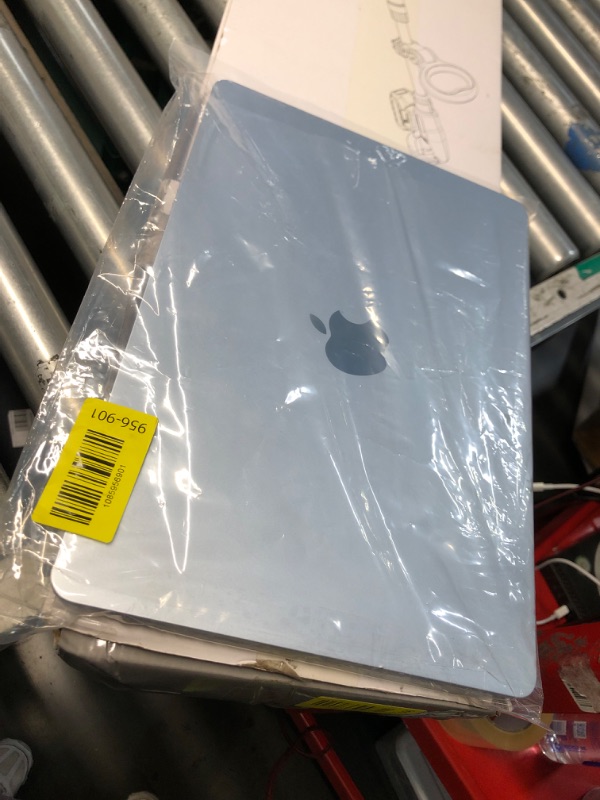 View 9 of **POWERS ON BUT IS LOCKED ON SOMEONE ACCOUNT** Apple MacBook Air 13" M4 Laptop
