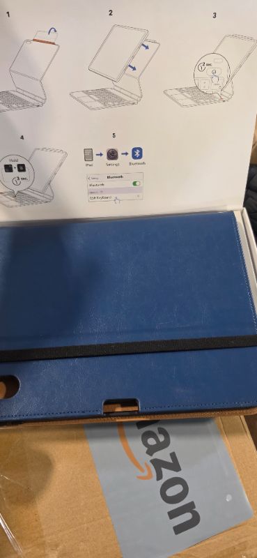 Photo 1 of [NO KEYBOARD] ESR Keyboard Case with Magnetic Stand for iPad 11" (10th/A16 Gen)