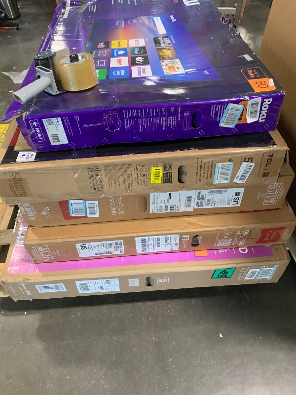 Photo 1 of *** Final Sale**** 5 broken TVs no returns