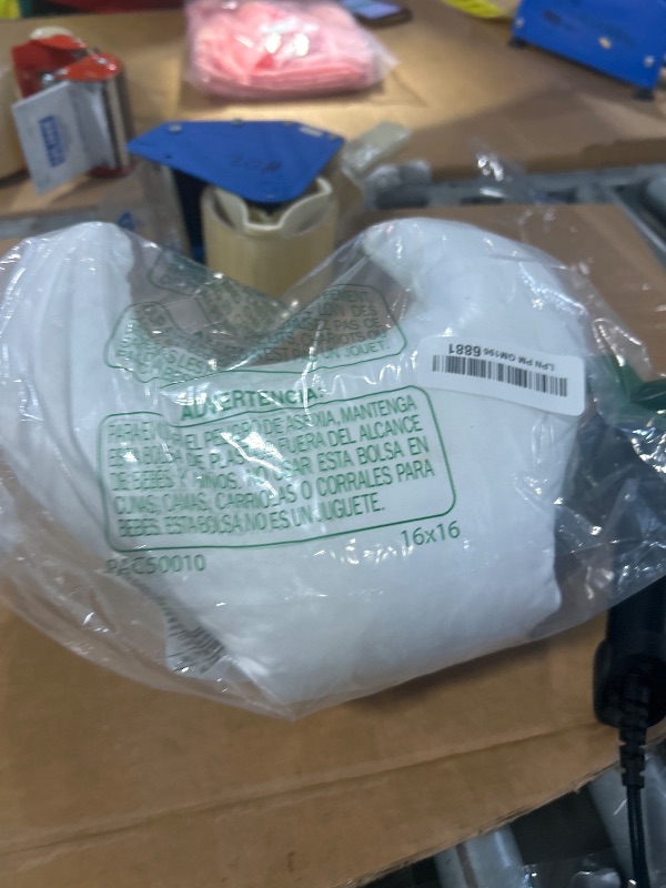 Photo 1 of "SAVE MY FACE!" PILLOW THE ORIGINAL ANTI-WRINKLE PILLOWETTE Just The Pillow in 300 Thread Count Cotton