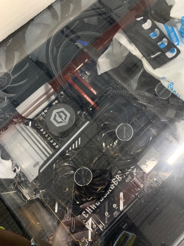 Photo 1 of [NONFUNCTIONAL] CyberpowerPC Gaming Desktop PC AMD Ryzen 7 9800X3D 32GB DDR5 2TB NVMe SSD AMD Radeon RX 9070 XT Windows 11 Home 64-bit