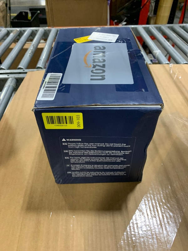 Photo 1 of ***BROKEN, SOLD FOR PARTS*** Sundu Steam Iron for Clothes with Rapid Heating Ceramic Coated Soleplate, 1500W with Precise Thermostat Dial, Self-Cleaning, Auto-Off, 44oz Water Tank for Home Clothes Ironing Use Green