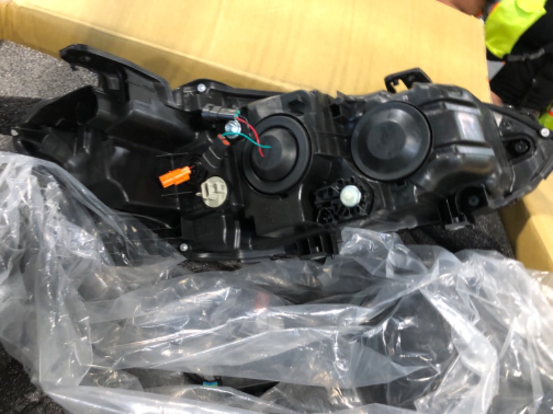 Photo 1 of ***SINGLE HEADLIGHT, SIDE UNKNOWN**** T T-ABC New Headlamp Compatible with 2022-2026 Honda Civic Lights Sedan Hatchback LX EX EX-L Sport Touring Hybrid Type R Front Lamp Sequential Animation 11th Gen Accessories Not Fit AFS