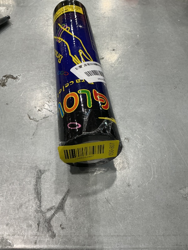 Photo 1 of 100 pk White Glow Sticks with Connectors