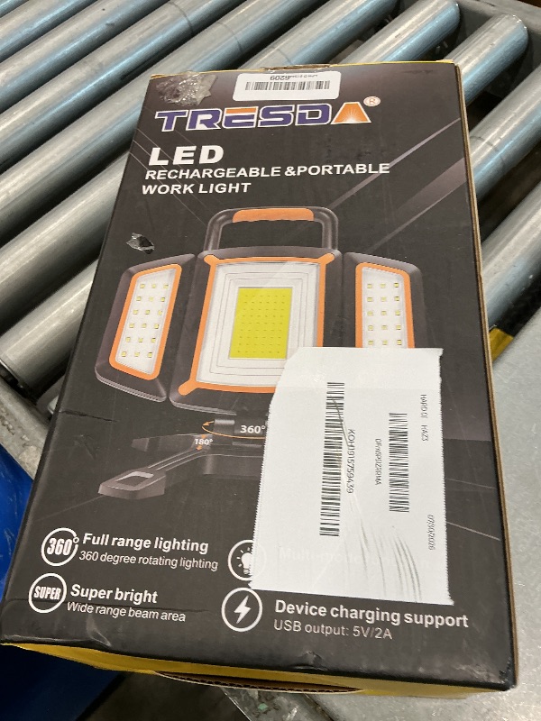 Photo 1 of [MIDDLE LIGHT DOESN'T WORK] Tresda Rechargeable LED Work Light