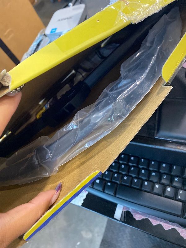 View 3 of **View Clerk Notes**VEIGEIR 26" + 19" Windshield Wiper Blades 2-Pack
