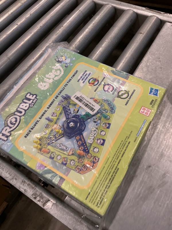 View 2 of [Missing Most Pieces] Hasbro Gaming Trouble: Bluey Edition Board Game