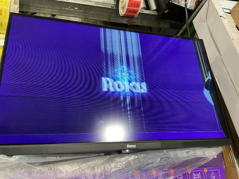 Photo 1 of [SOLD FOR PARTS] Roku 24" Select Series Smart HD TV