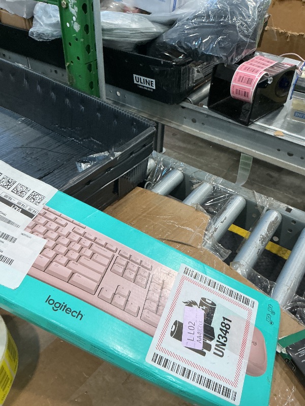 Photo 1 of [Missing Receiver] Logitech MK270 Full Size Wireless Keyboard and Mouse Combo - Rose