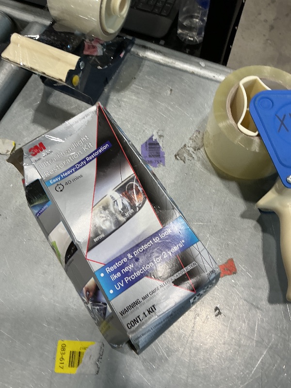Photo 1 of [MISSING PARTS] [HEAVILY USED] 
3M Ultra Headlight Restoration Kit