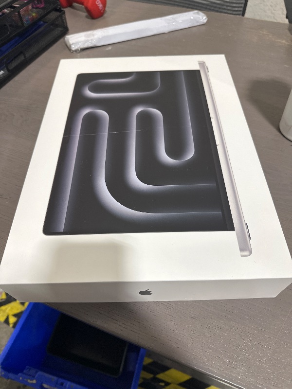 Photo 1 of Apple 2026 MacBook Pro 16.2" M5 Max 48GB RAM 2TB SSD