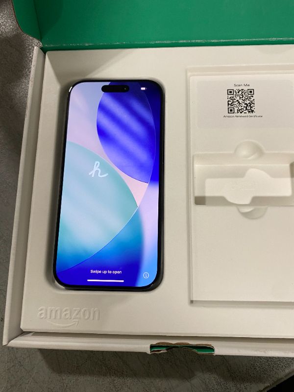 Photo 1 of Apple iPhone 16 Pro, US Version, 256GB, Black Titanium - Unlocked (Renewed Premium)
