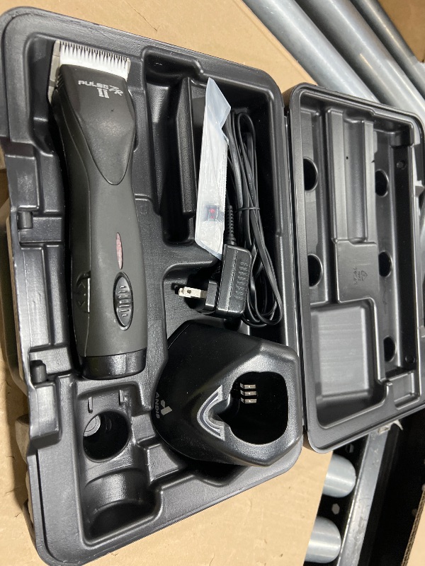 Photo 1 of Andis Pulse Zr II 5-Speed Detachable Blade Clipper