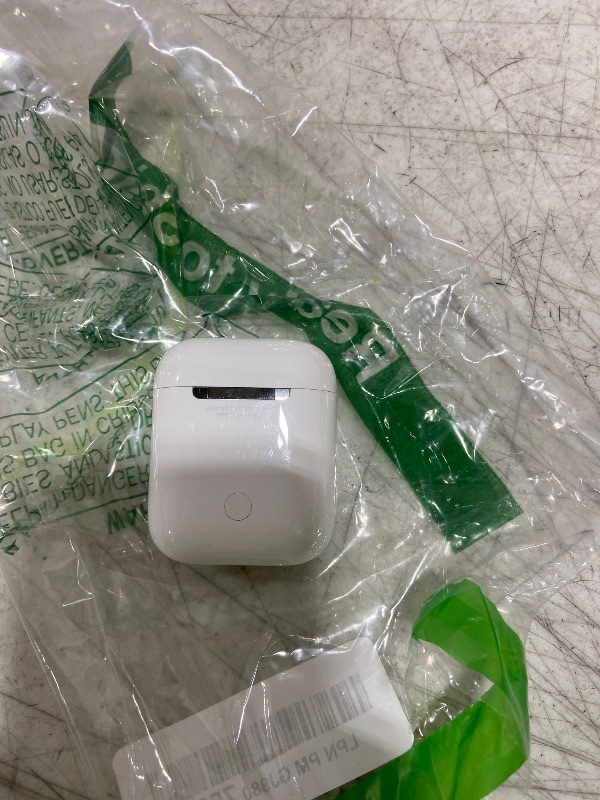 Photo 1 of Apple AirPods Wireless Earbuds with Lightning Charging Case