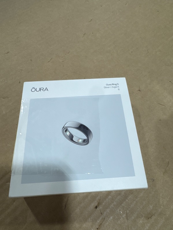 Photo 1 of OURA Ring 5 Smart Ring - Silver - Size 6
