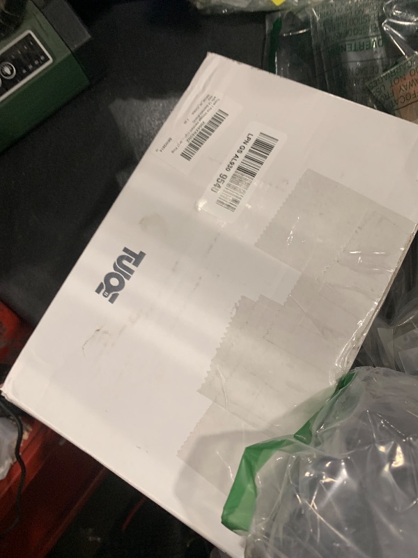 Photo 1 of Tujoe Plug with 14 E26/E27 Sockets Light Cord Kit