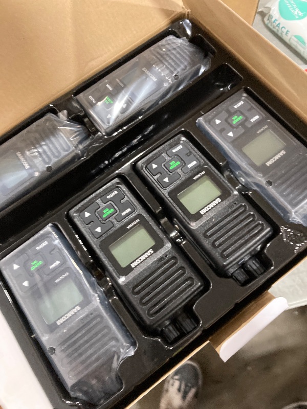 Photo 1 of SAMCOM FPCN30A Two-Way Radios (6-Pack)