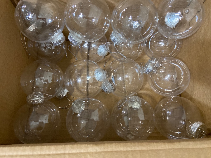 Photo 1 of Aodaer 24 Pieces 3.15 Inch Christmas Clear Plastic Fillable Ornament Balls with Lid and Rope Transparent Christmas Decoration Baubles for Xmas Tree Home Decor Party Wedding, 80 mm