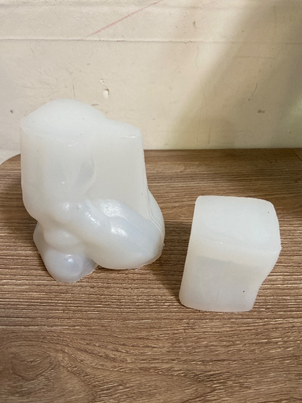 Photo 1 of 2pk Yzgllnamus Christmas molds for Candle Making