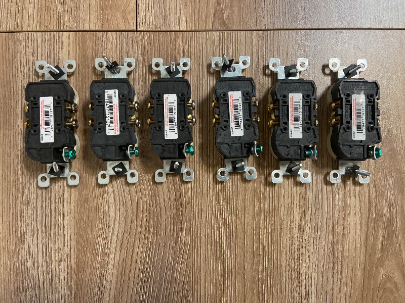 Photo 1 of Leviton 15 Amp 125V Duplex Outlet/Receptacle Ivory (6 Pack)