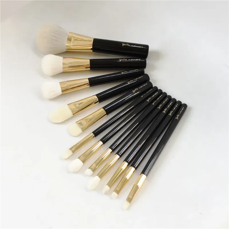 Photo 1 of Black & Gold 12-piece makeup brush set
