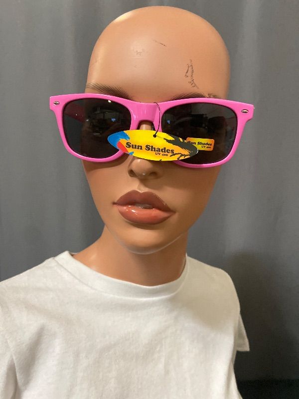Photo 1 of Retro Sunglasses - Pink Frame / Smoke Polarized Lens