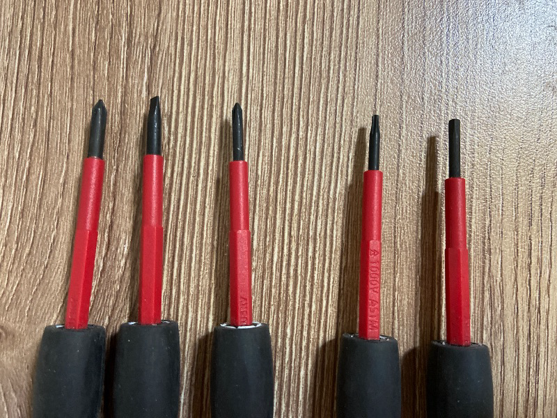 Photo 1 of Husky Insulated Precision Screwdriver Set (5-Piece)