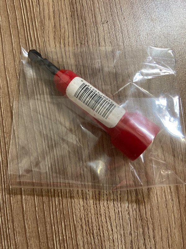 Photo 1 of 3M Power Wire Connector Driver WCD-P is a power-driven installation tool that fits standard drill chucks or screwdrivers to quickly spin on twist-on wire connectors