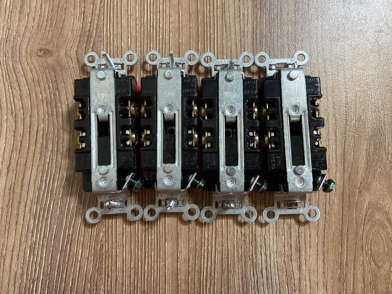 Photo 1 of 4pc duplex receptacle 20A 125V red Specification grade