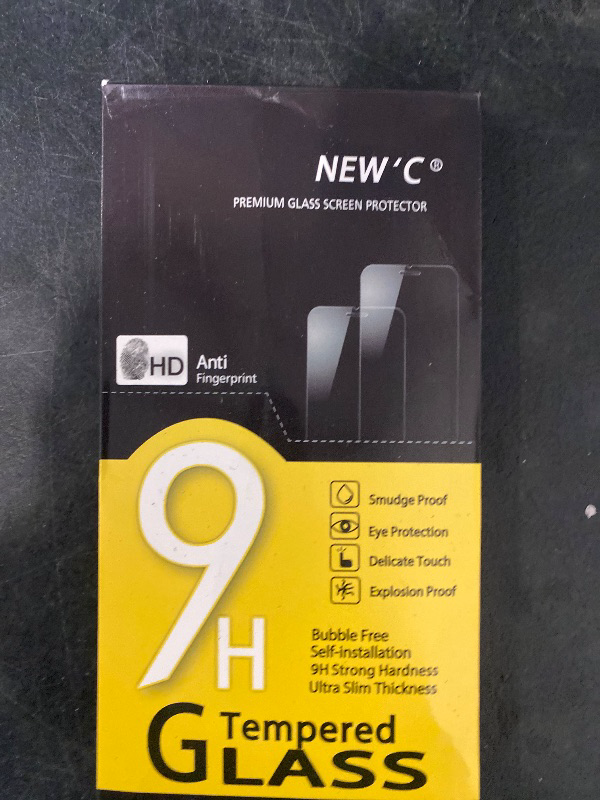 Photo 1 of  3 Pack iPhone 12/12 Pro Screen Protector