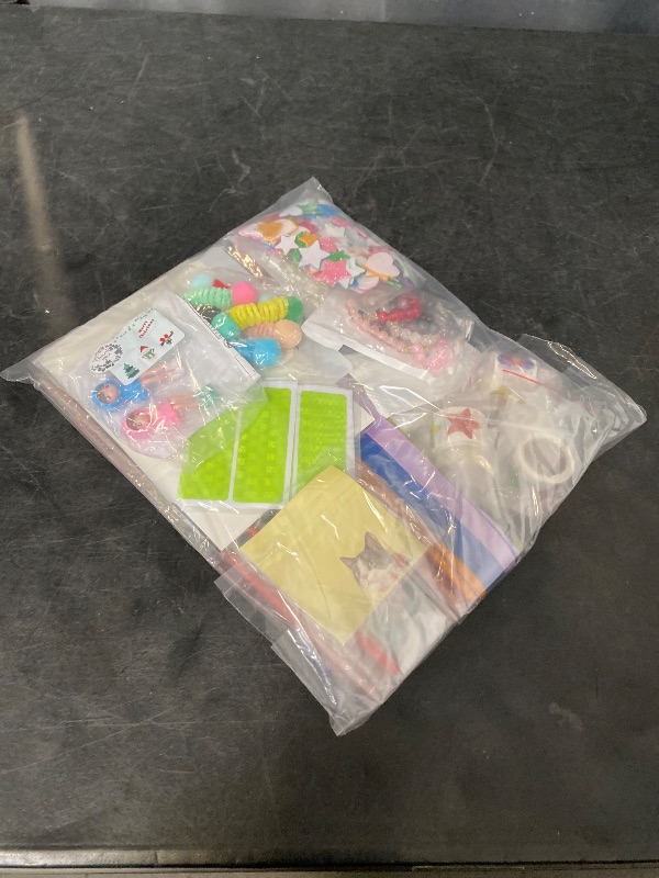 Photo 1 of 18 Miscellaneous Arts and crafts items