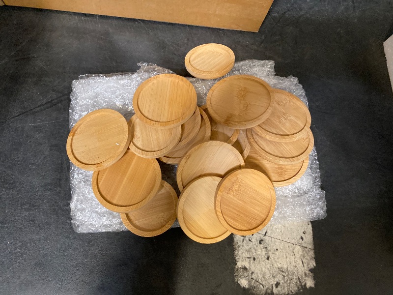 Photo 1 of 18 Pcs 2.5 Inch Owl Ceramic Succulent Planter Pots Mini Small Ceramic Pots with Drainage Hole and Bamboo Tray for Succulents Glaze Cactus for Home Garden Office Desk Decoration Gift Ideas
