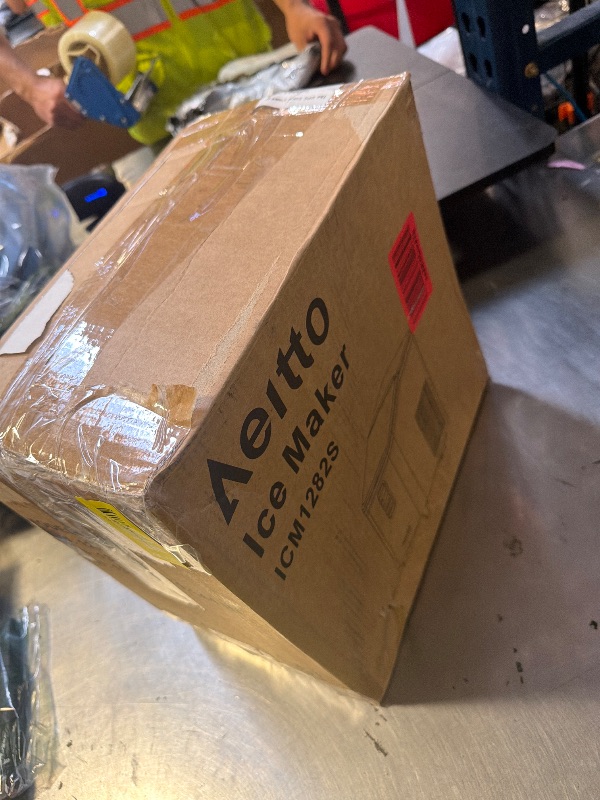 Photo 1 of Aeitto Ice Maker Countertop 26lbs/24H, Ice Machine 8 Ice Cubes Ready in 6 Mins, 2 Sizes of Bullet Ice Portable Ice Makers with Basket & Scoop, Auto Self-Cleaning for Home/Kitchen/Office Stainless