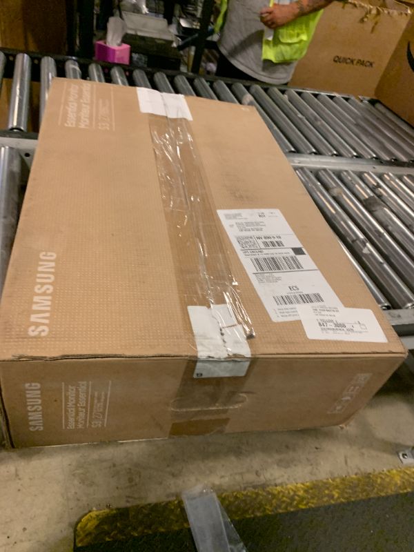 Photo 1 of Samsung 27" Essential S3 (S36GD) Series FHD 1800R Curved Computer Monitor