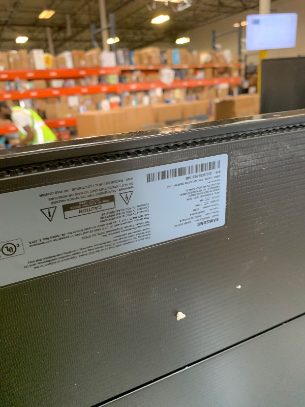 Photo 1 of Samsung 55-Inch Class The Frame LS03F 4K QLED Smart TV (2025 Model) Slim Fit Wall Mount, Modern Frame Design, NQ4 AI Gen2 Processor, Art Mode, Artful Picture Quality, Samsung Vision AI, Alexa Built-in