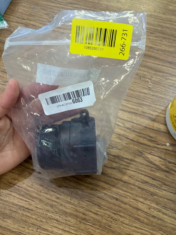 Photo 1 of (1 Pack) Coarse Thread 2" IBC Tote Adapter, Female Buttress (60mm) to 2" Male NPT Pipe Thread, Food-Grade Water Tank Connector for 275-330 Gallon Totes, Leak-Free IBC Tote Fitting with Silicone Gasket
