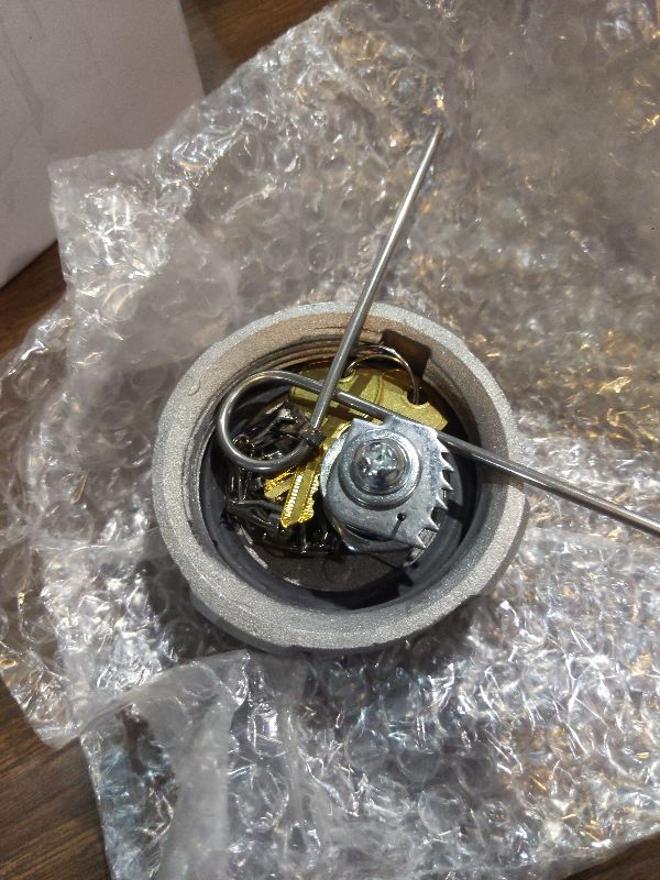 Photo 1 of 2 3/8” Locking Fuel Cap with Rubber Seal Ring Safety Chain and 2 Key Fit for Freightliner M2 Small Semi Box Trucks. Replaces# FTA-C-13