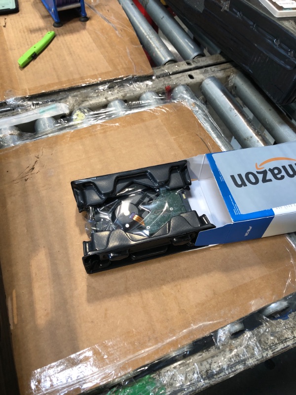 Photo 1 of [See Clerk Notes] Western Digital 4TB WD Blue PC Internal Hard Drive HDD - 5400 RPM, SATA 6 Gb/s, 128 MB Cache, 3.5" - WD40EZZX