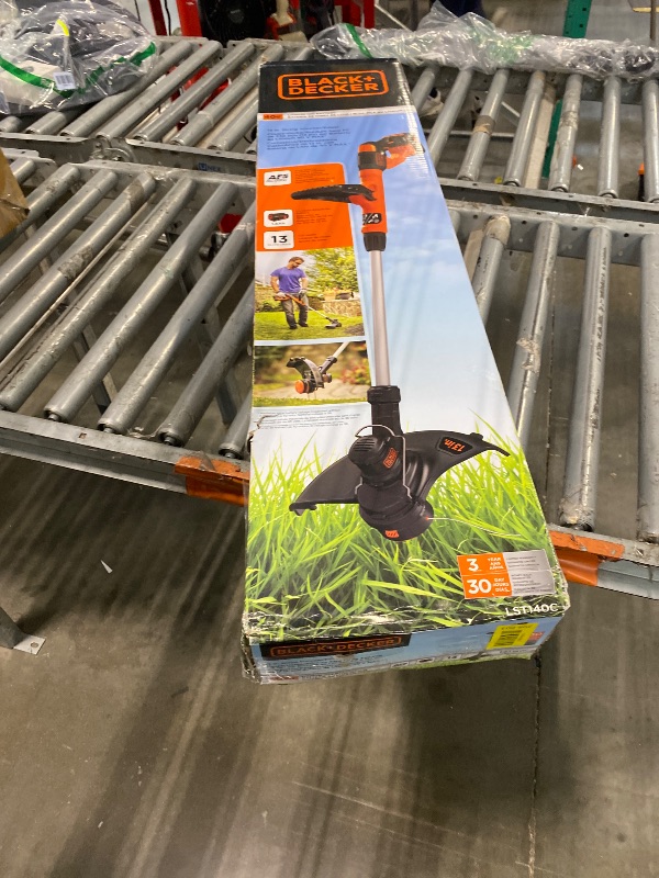 View 2 of [MISSING PARTS] Black+Decker 40V MAX 13 Inch String Trimmer and Lawn Edger with Battery and Charger, Cordless Weed Eater with Charge Indicator, High Torque PowerDrive Technology (LST140C)