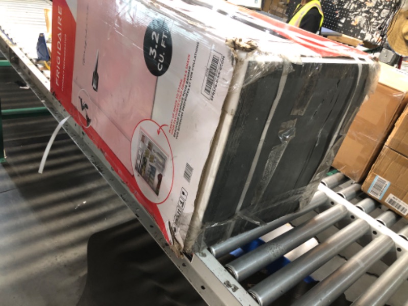 Photo 1 of ***FACTORY SEALED ***
Frigidaire EFR376 Retro Bar Fridge Refrigerator with Side Bottle Opener, 3.2 cu. Ft, Pink/Coral