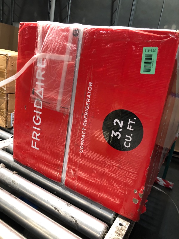 Photo 1 of ***FACTORY SEALED ***
Frigidaire EFR376 Retro Bar Fridge Refrigerator with Side Bottle Opener, 3.2 cu. Ft, Pink/Coral