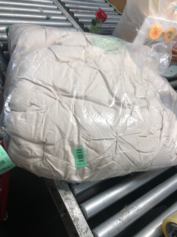 Photo 1 of ***STOCK PHOTO FOR REFERENCE ONLY***Linen King Size Comforter Set - 7 Pieces Solid Soft Bed in a Bag
King Lightweight Summer Comforter Bedding Sets with Fitted Sheets, Flat Sheets, Pillowcases & Shams