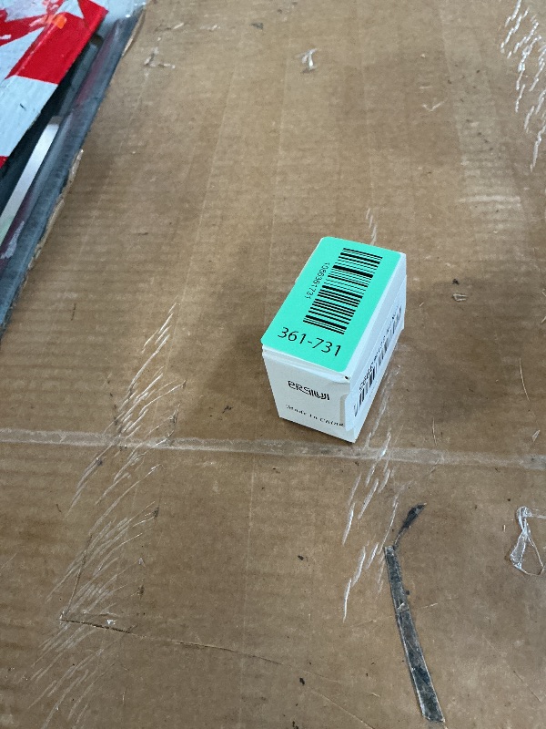 Photo 1 of 2 Pack, Light Socket to Plug Adapter, Convert Light Bulb Socket to Outlet Adapter (White).