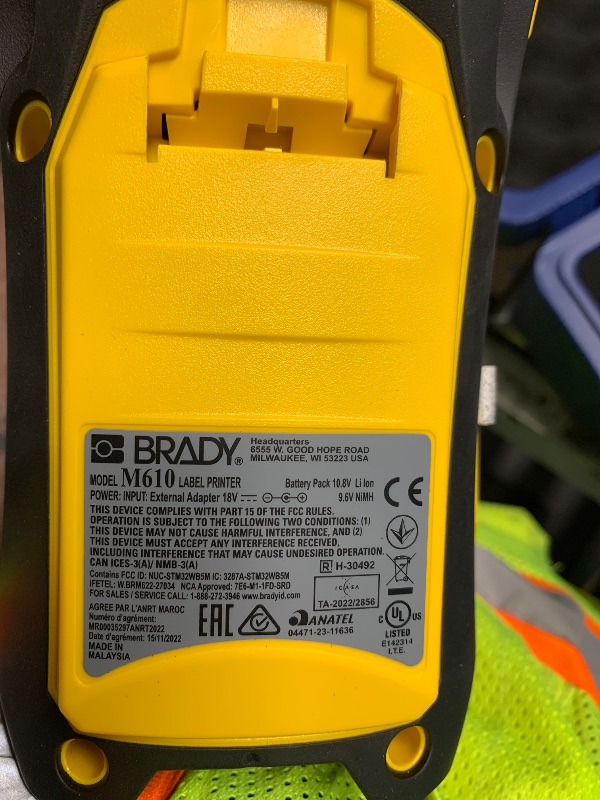 Photo 1 of ***MISSING PARTS*** Brady M610 Handheld Label Maker with Hard Case (M610-KIT). Durability Meets The widest Range of Data Entry Options. Replaces BMP61,Yellow/Gray, Large