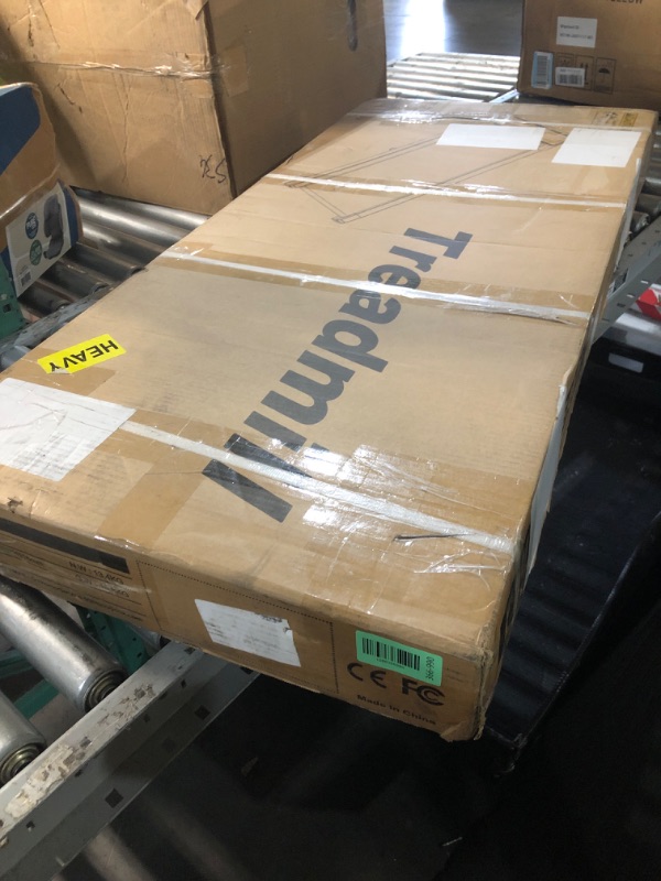 Photo 1 of *** PARTS ONLY NON-FUNCTIONAL***
Walking Pad Treadmill, Under Desk Treadmill with 5% Incline, 2.5HP Quiet Portable Walking Pad for Home Office, Compact Treadmill for Small Spaces 265 lbs Capacity