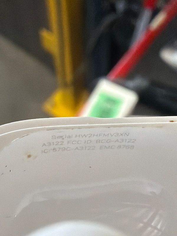 Photo 1 of ***DIRTY*** Apple AirPods Pro 3 Wireless Earbuds, Active Noise Cancellation, Live Translation, Heart Rate Sensing, Hearing Aid Feature, Bluetooth Headphones, Spatial Audio, High-Fidelity Sound, USB-C Charging