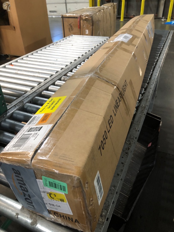 Photo 1 of ***TRUCK/TRAILER PICKUP ONLY***DAKASON 8FT LED Linear Light, 8Foot LED Shop Lights 100/80/60W 3/4/5000K CCT Selectable, 8Feet Commercial Bay Lighting Fixture for Office, Workshop, Gym, Market, Flush Mount Suspended ETL 4 Pack