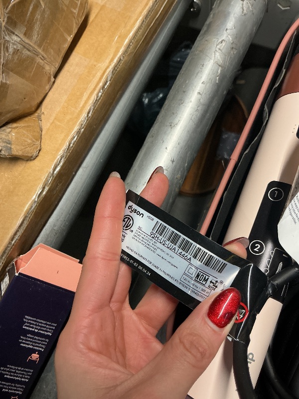 Photo 1 of ***FOR PARTS ONLY***Dyson Airwrap i.d. Multi-Styler, Allure Winner, Bluetooth Connected, No Heat Damage, 6-in-1 Versatility, Intelligent Hair Styler
