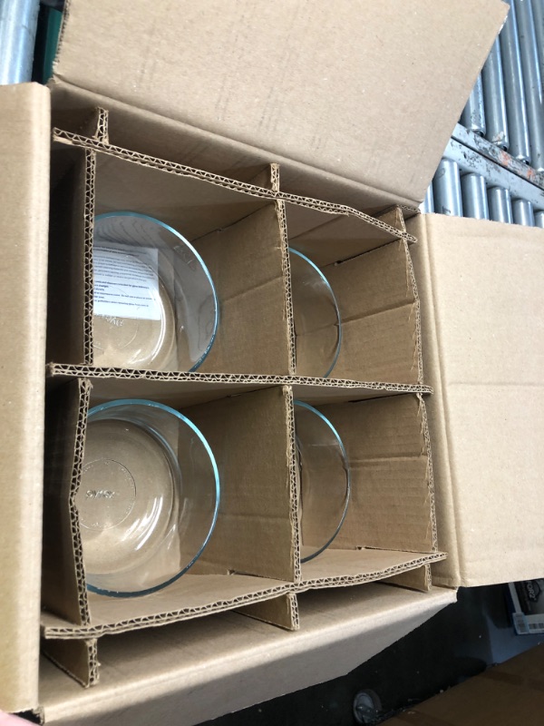 Photo 1 of ***MISSING PARTS*** Anchor Hocking SnugFitTM Round Food Storage Containers with Lids (4-Piece, 4-cup, Red, oven-safe)